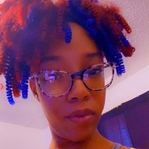 Meet your Posher, Pamela